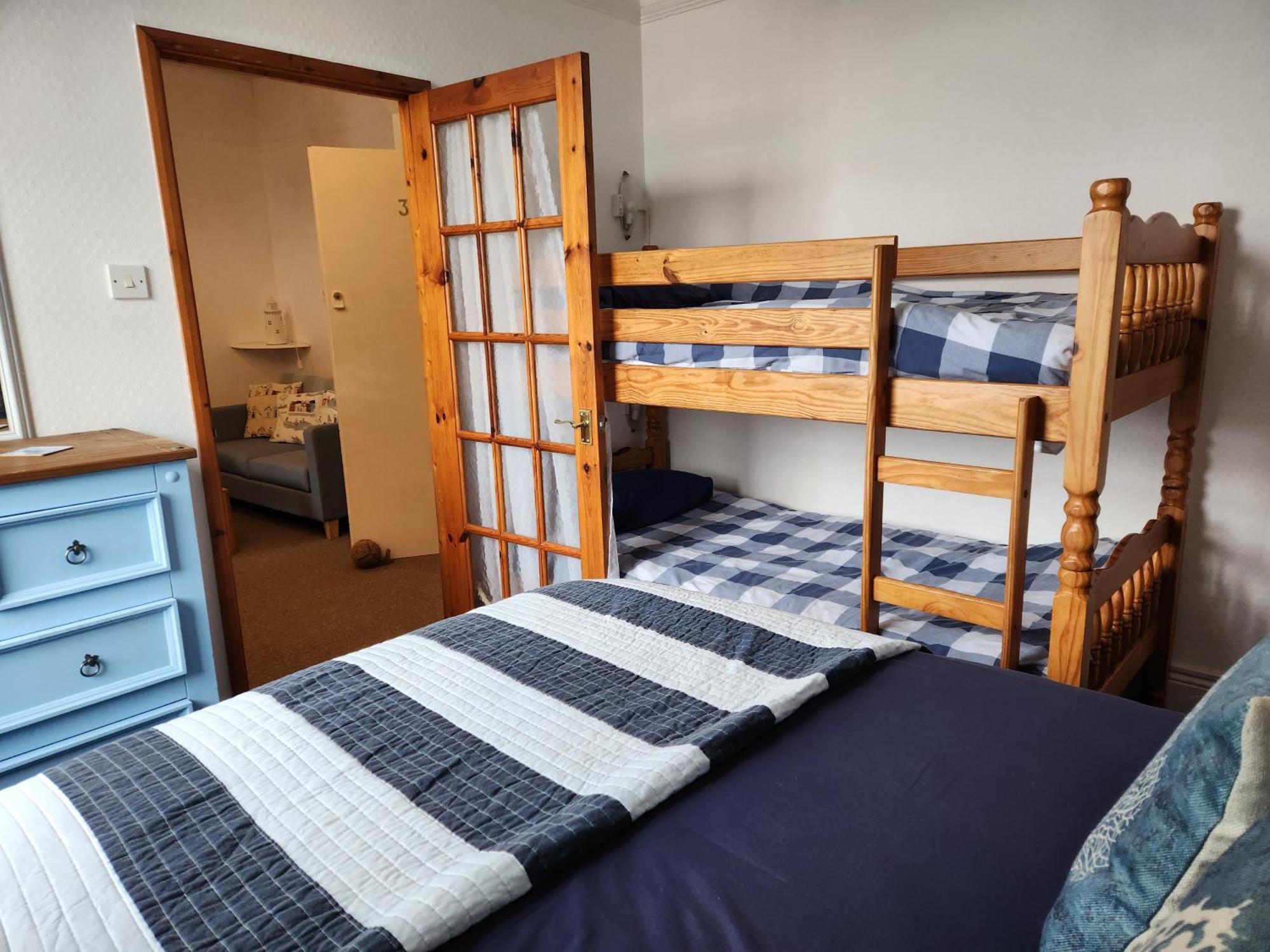 Rose Court Holiday Apartments 토키 외부 사진