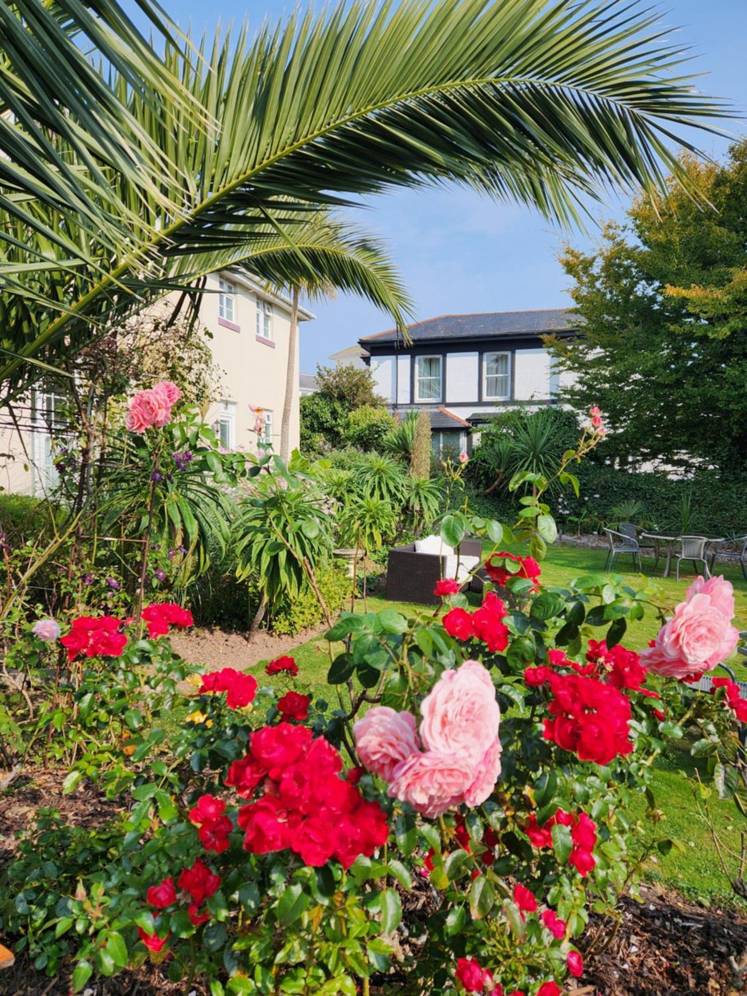 Rose Court Holiday Apartments 토키 외부 사진